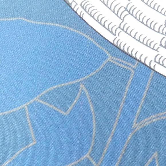 HERMES Blue Jean Silk Scarf 90cm x 90cm / 35.43'' - Picture 4 of 5